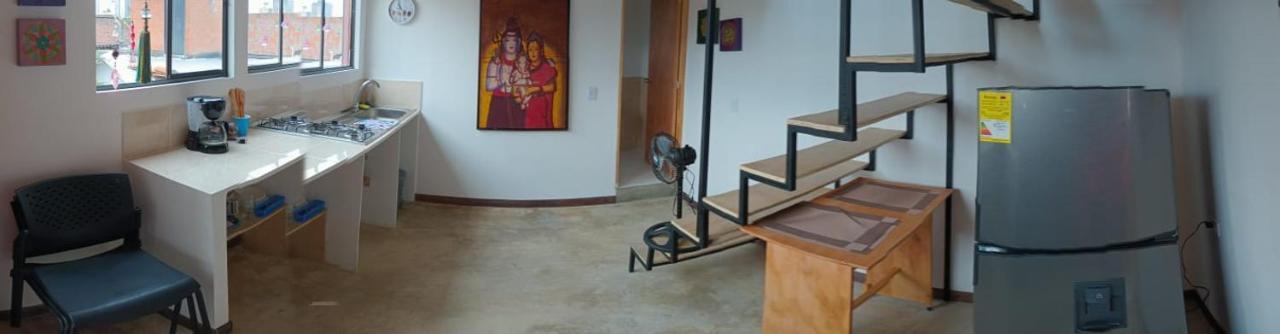 Parrot House San Antonio Apartment