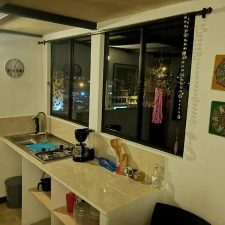 Parrot House San Antonio Apartment Cali Exterior photo